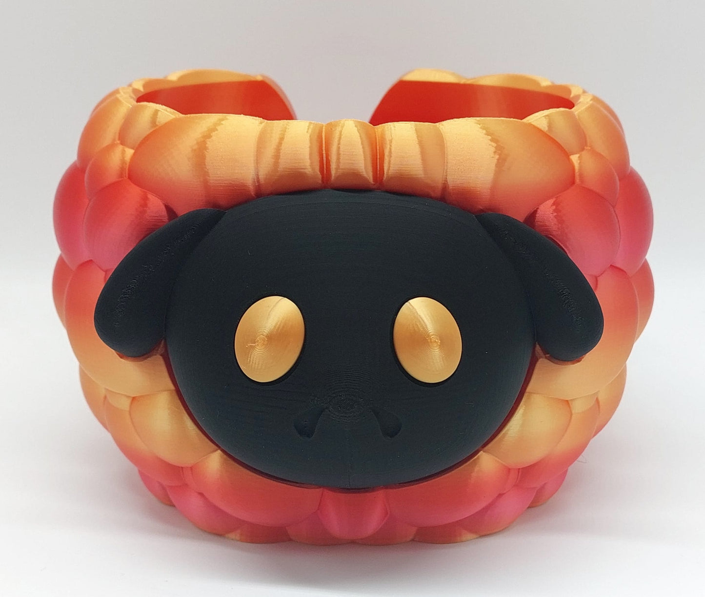 Osterangebot 2 Schaf + 6x 1000m Regenbogengarn zufällig auf Kone